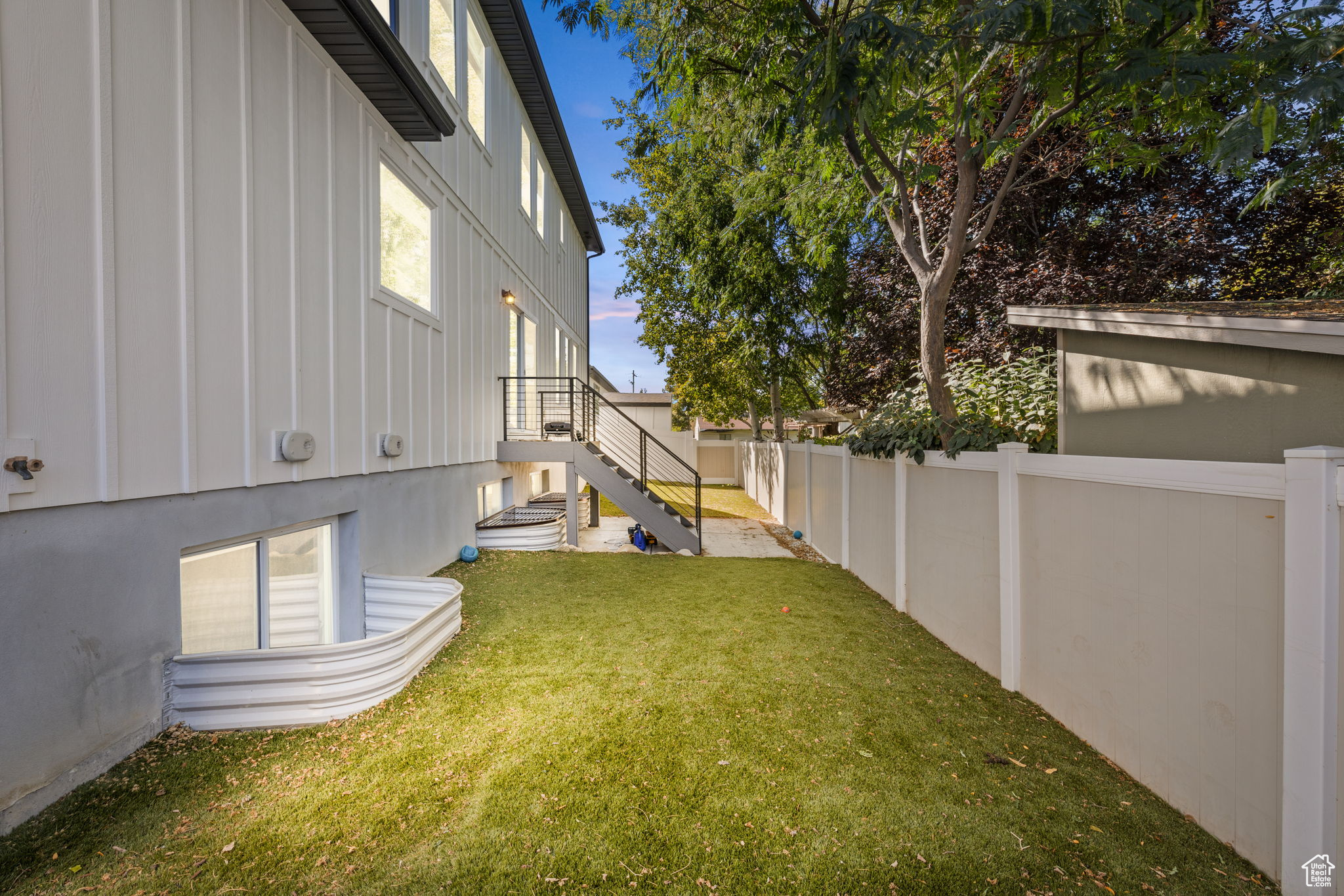 8366 S LEVINE LN
