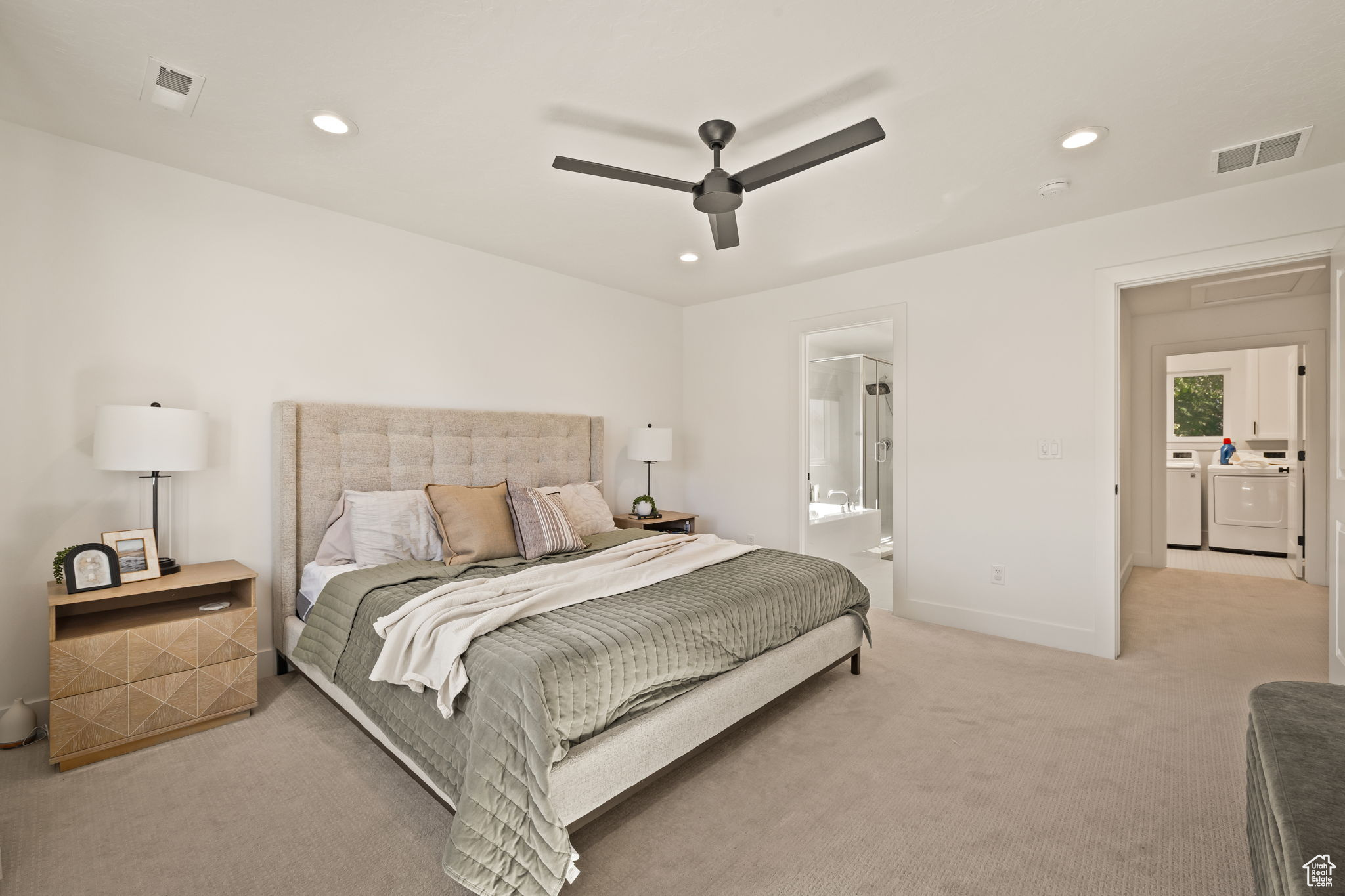 8366 S LEVINE LN
