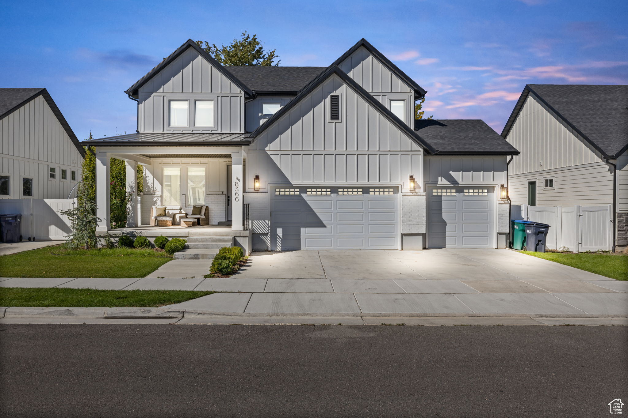 8366 S LEVINE LN