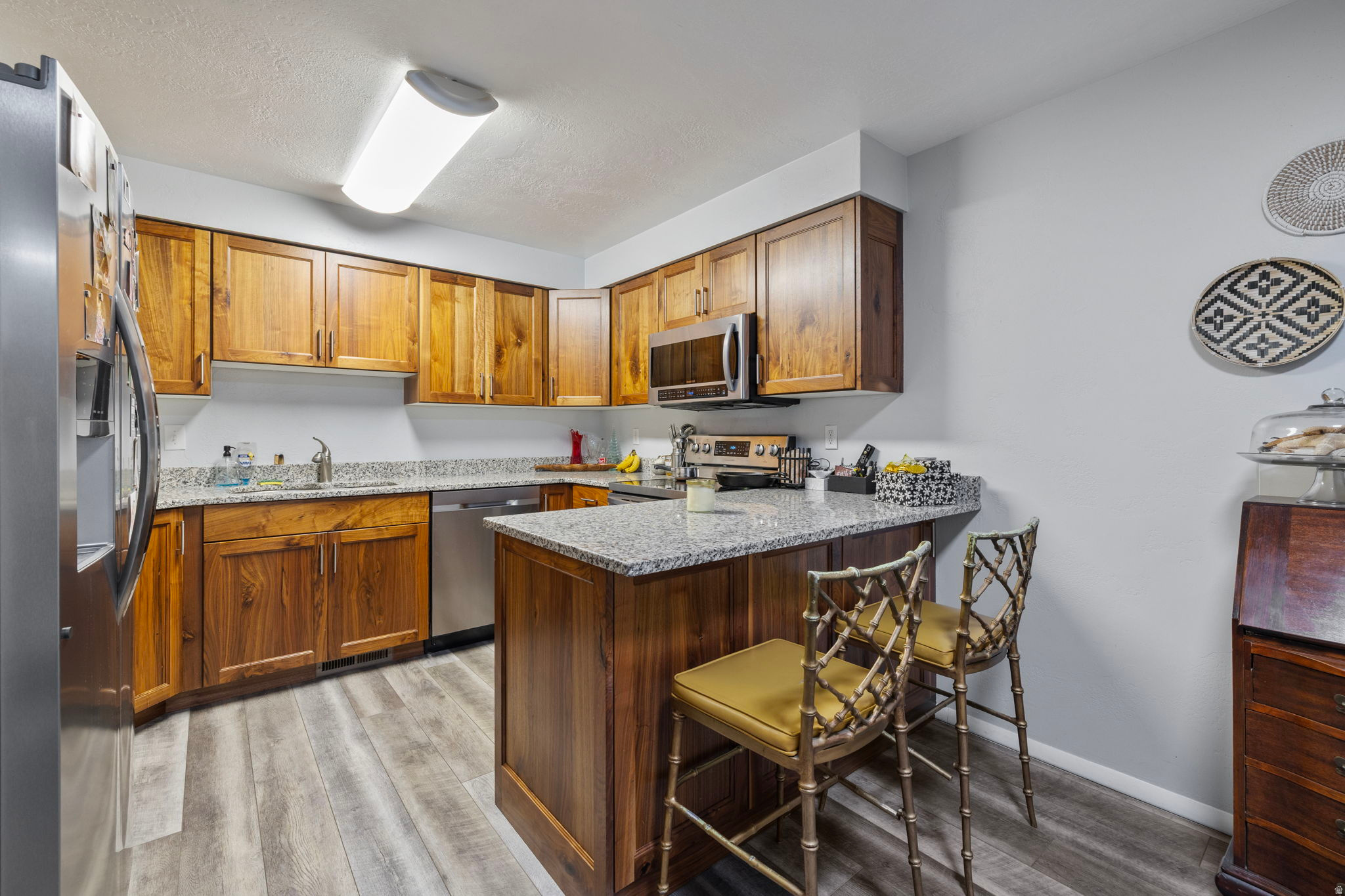 277 W GARDEN PARK DR