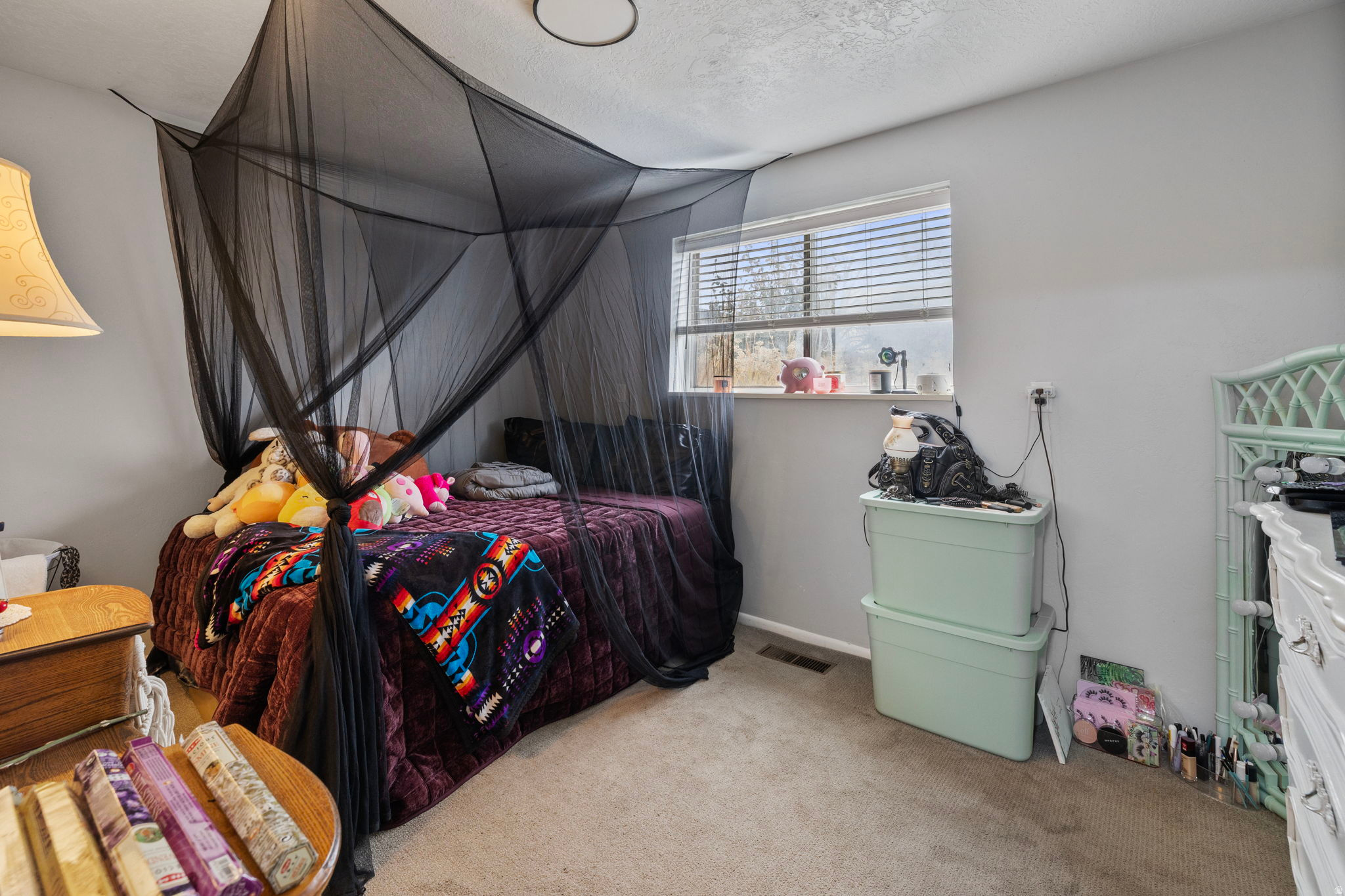 277 W GARDEN PARK DR