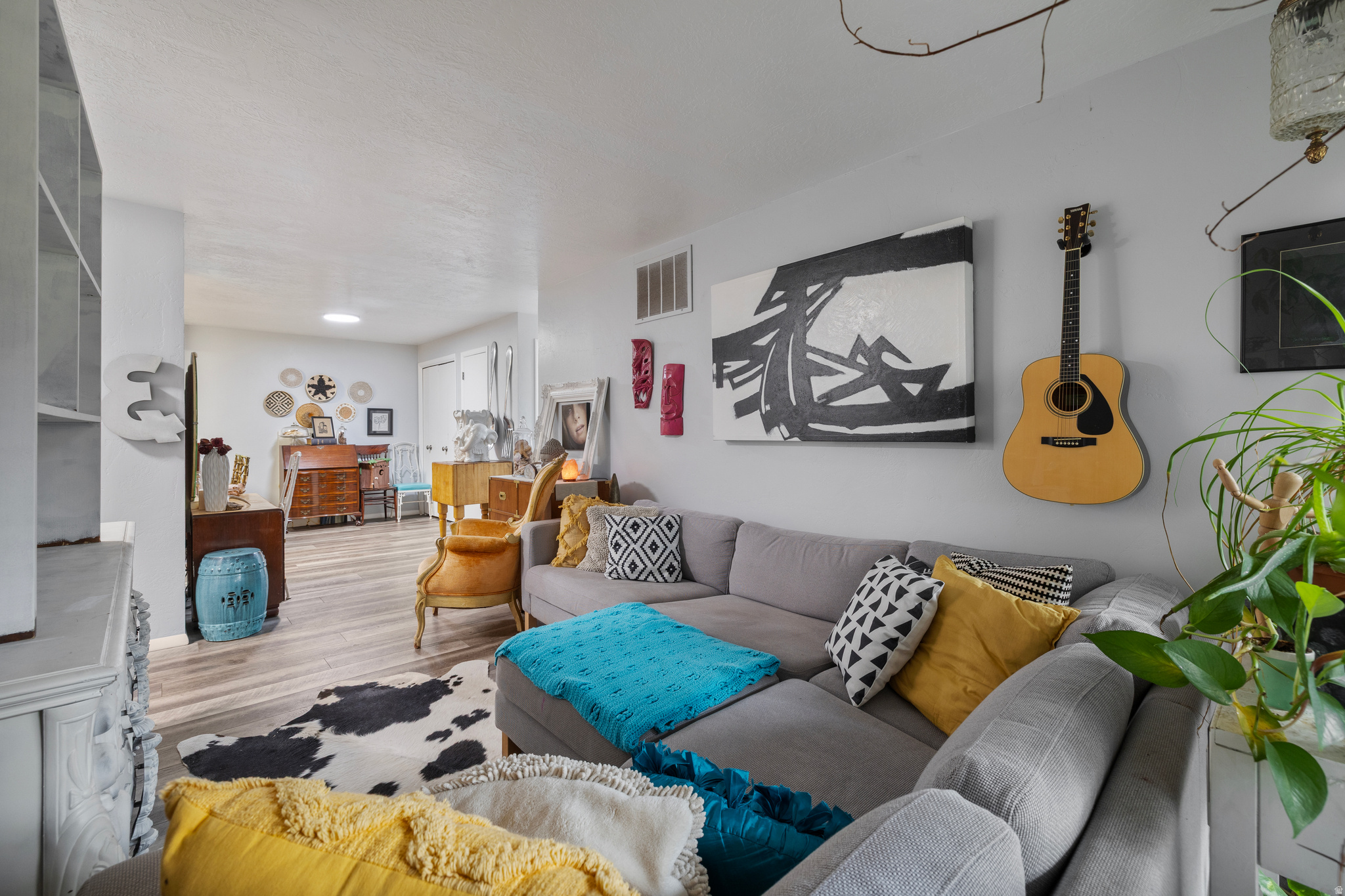 277 W GARDEN PARK DR