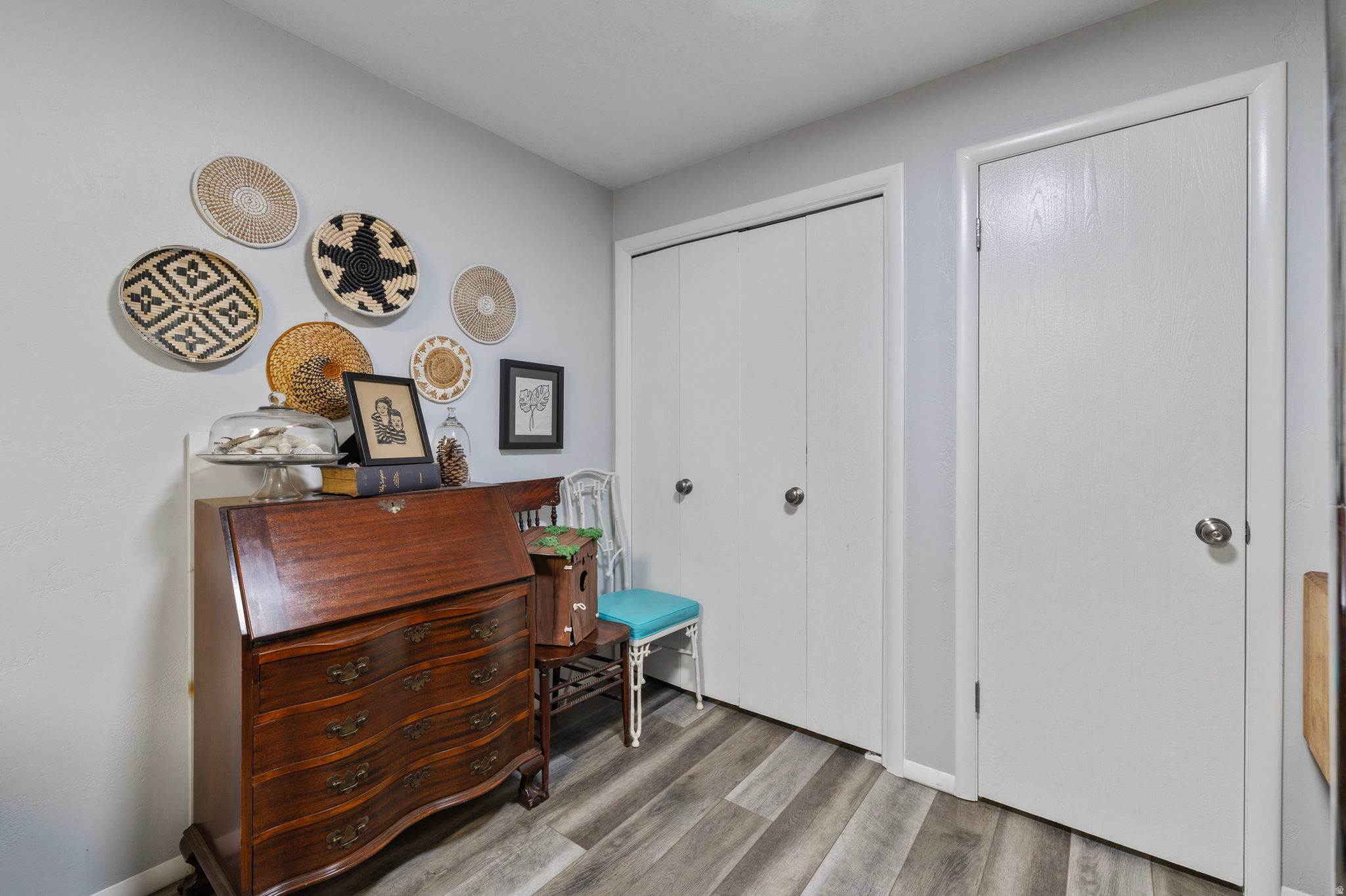 277 W GARDEN PARK DR