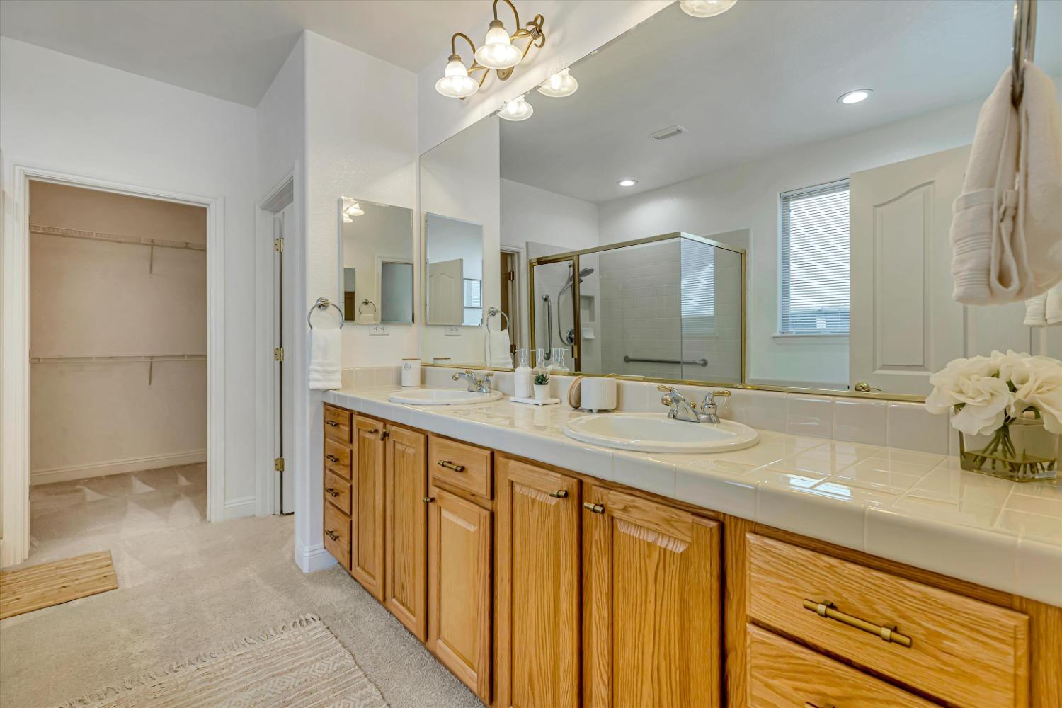 540 N Mill Valley Circle