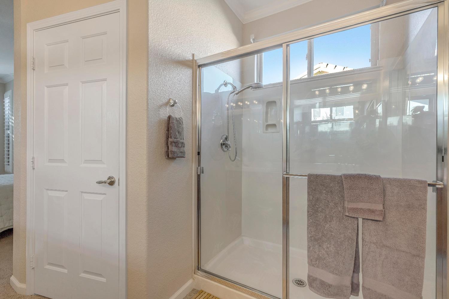 1526 Barn Valley Lane