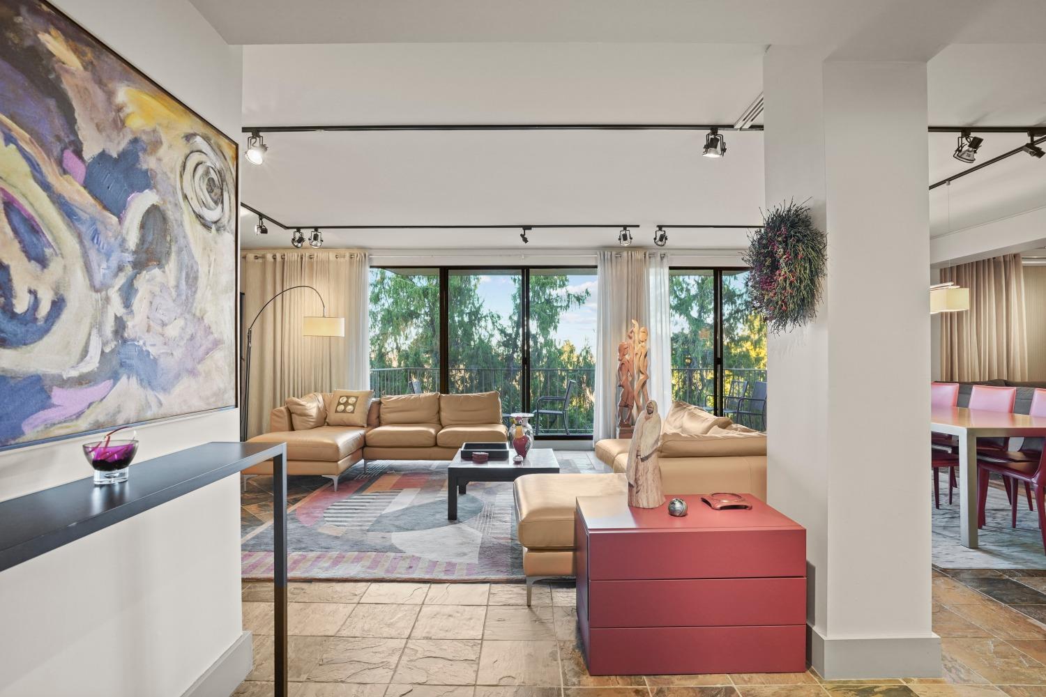 4100 Folsom Boulevard 7B