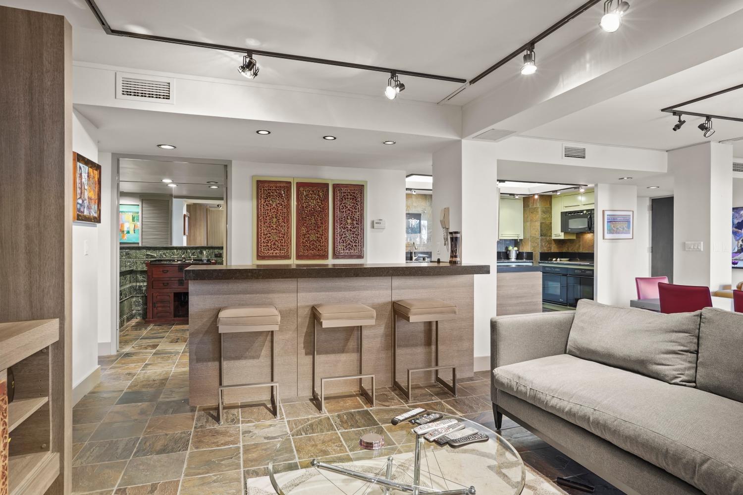 4100 Folsom Boulevard 7B