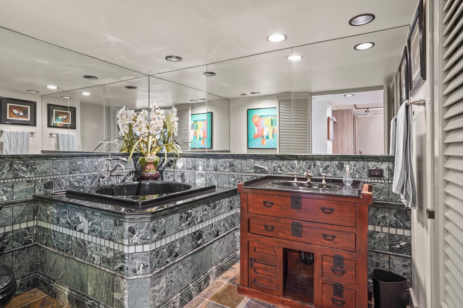 4100 Folsom Boulevard 7B