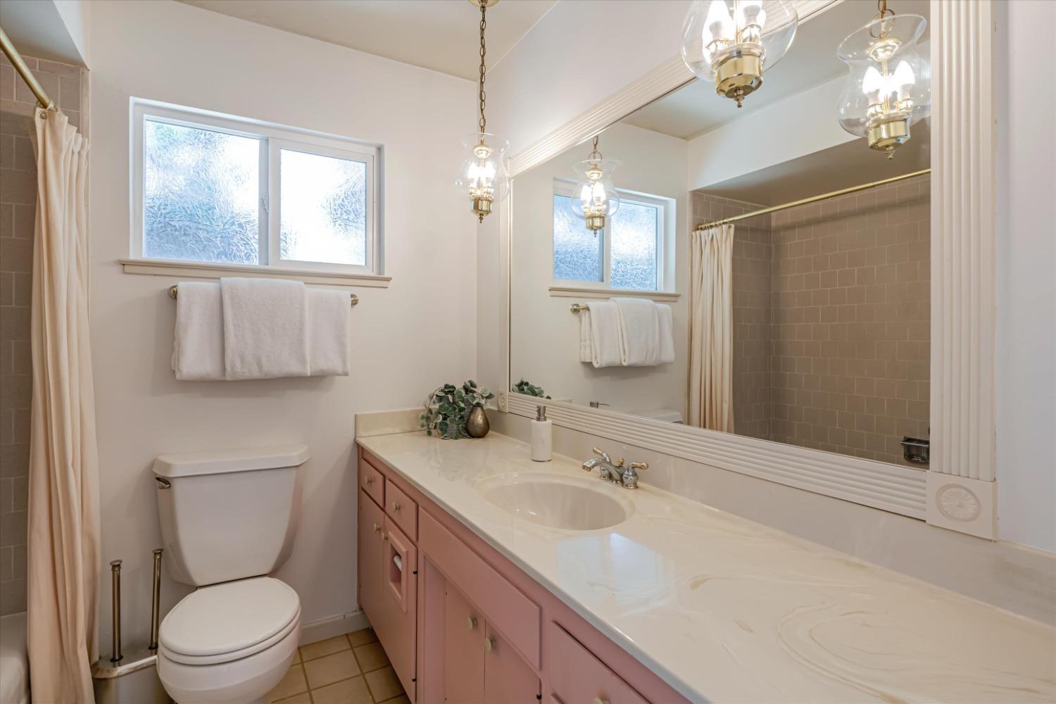 5102 Cowell Boulevard