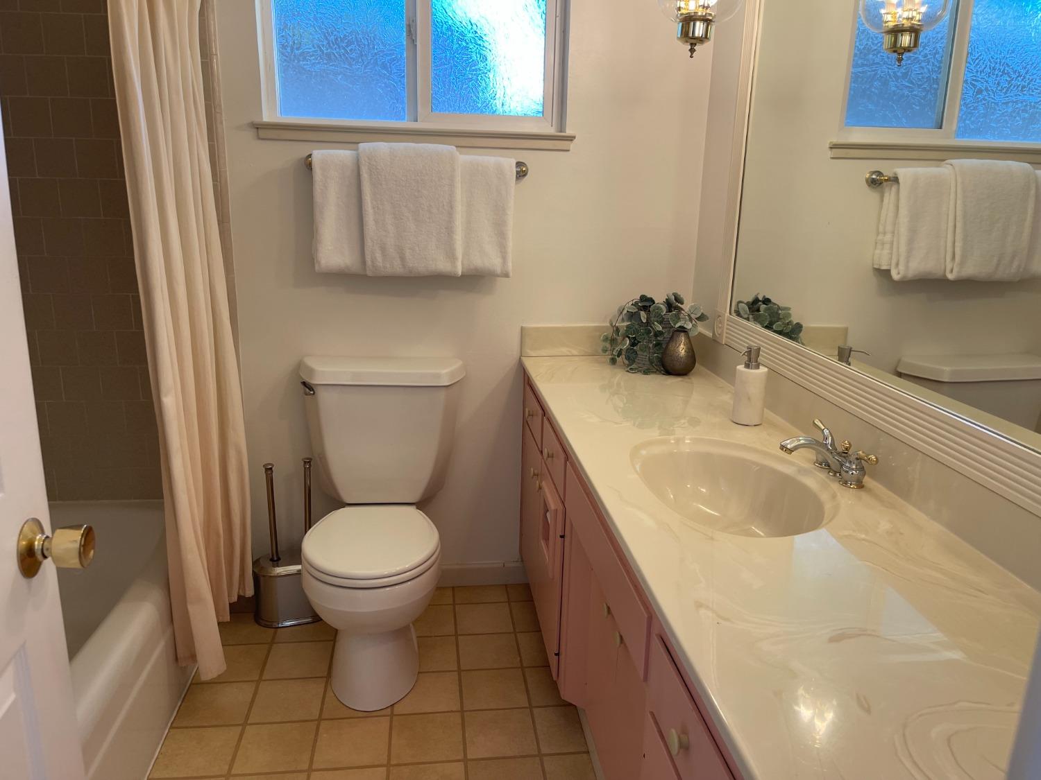 5102 Cowell Boulevard