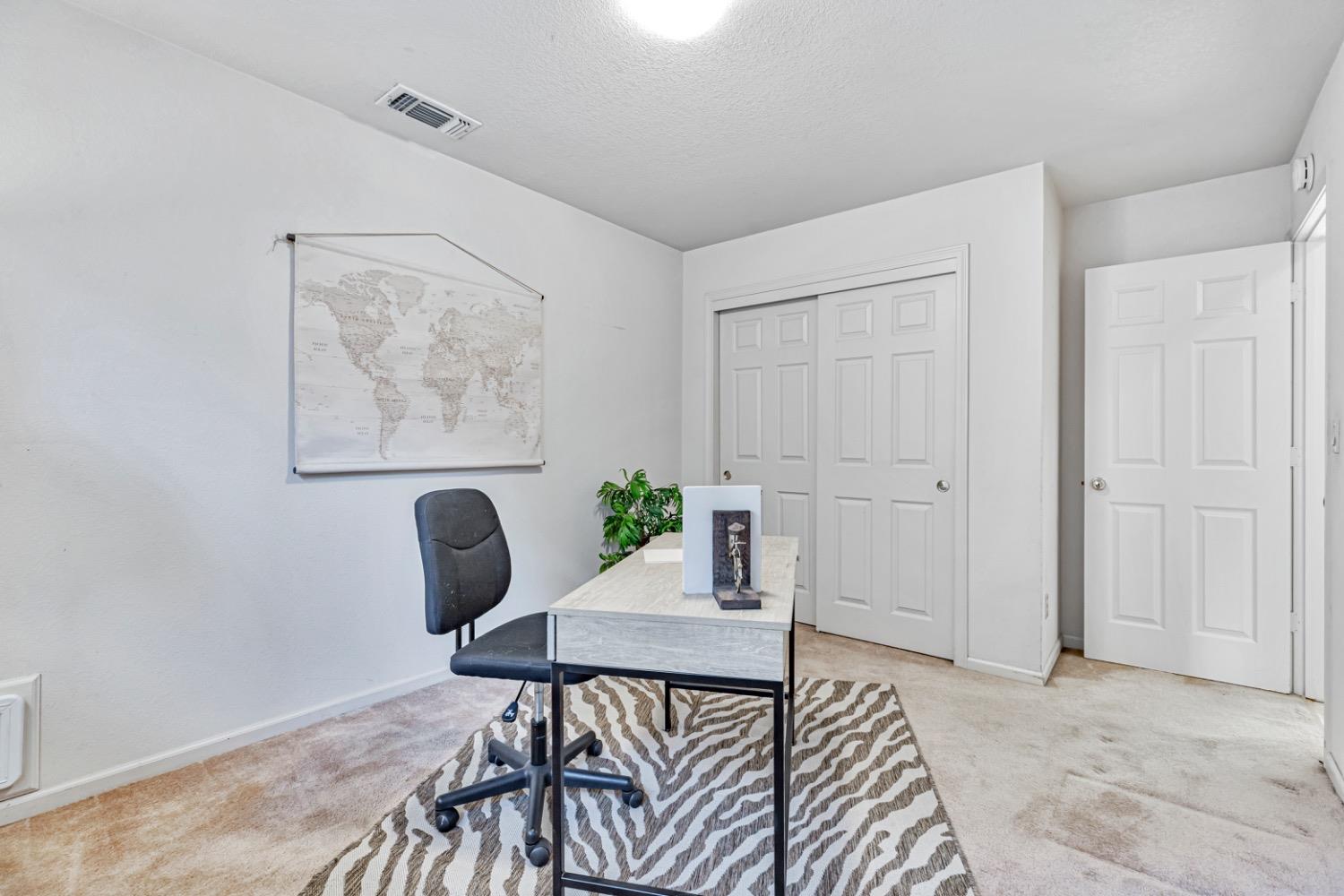 5136 Walnut Place Lane