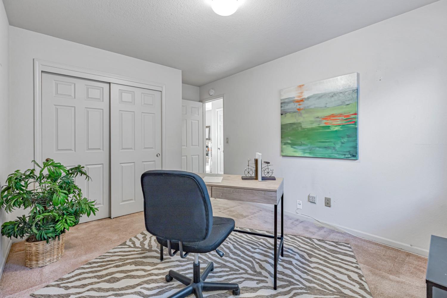 5136 Walnut Place Lane