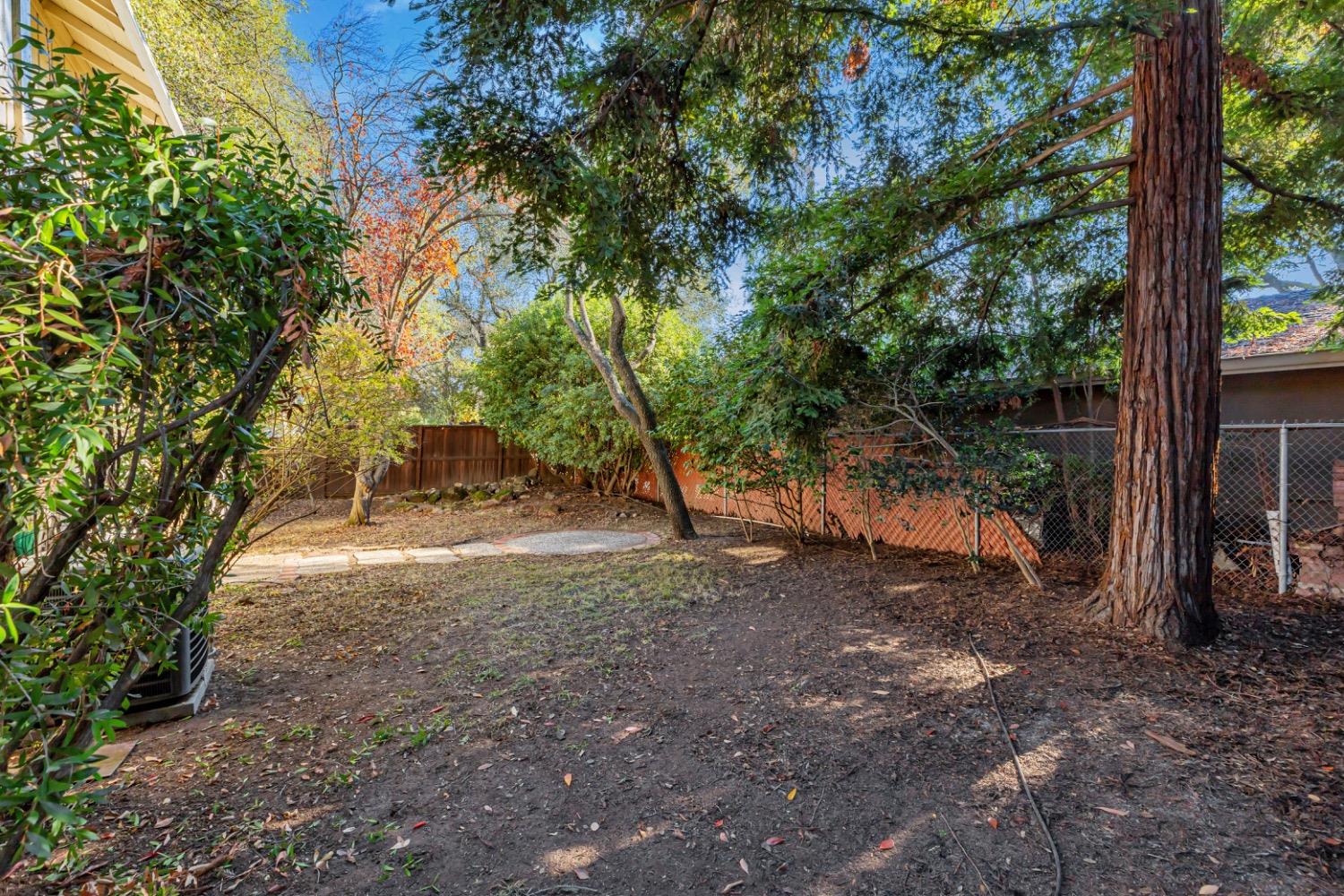 5136 Walnut Place Lane