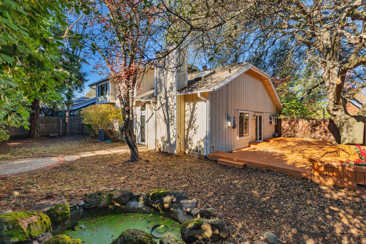 5136 Walnut Place Lane