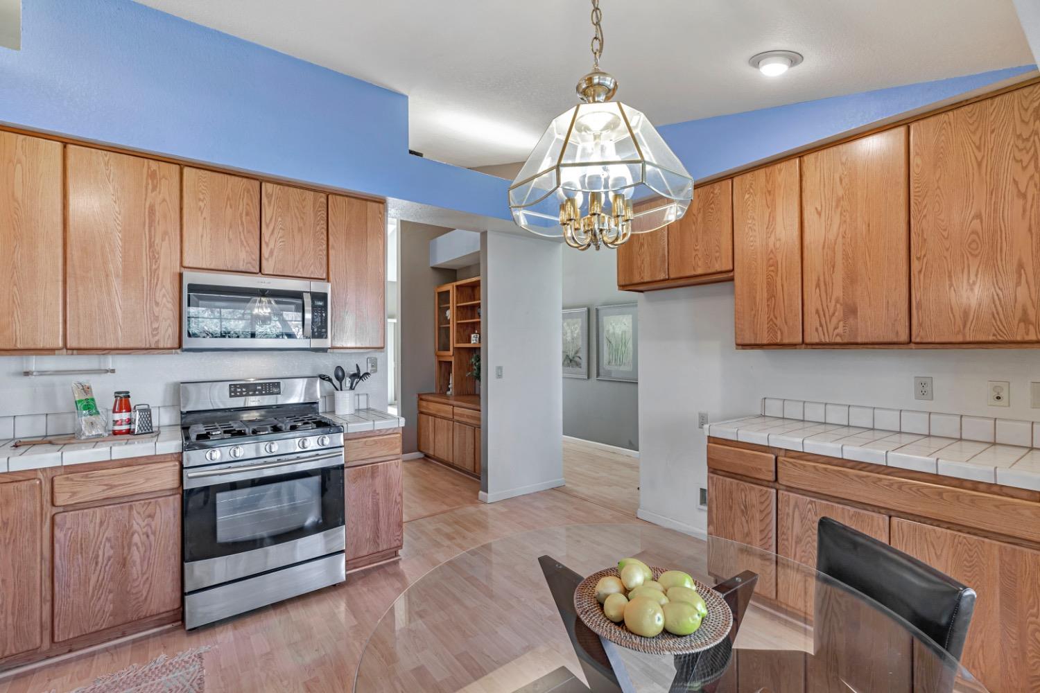 5136 Walnut Place Lane