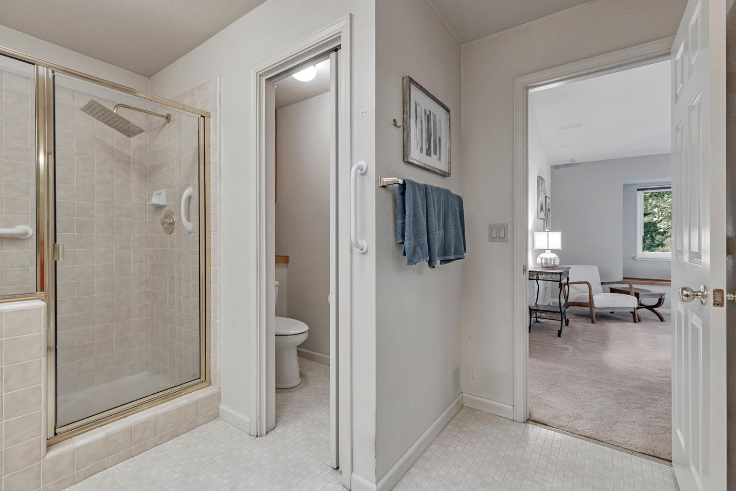 5136 Walnut Place Lane