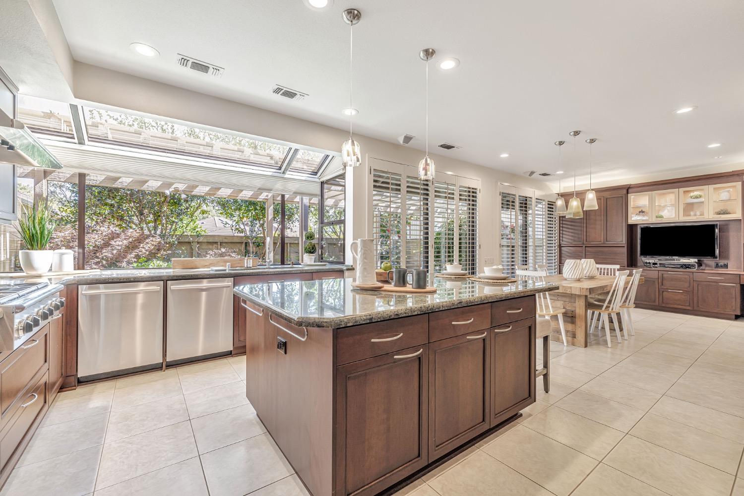 11570 Splitrock Court