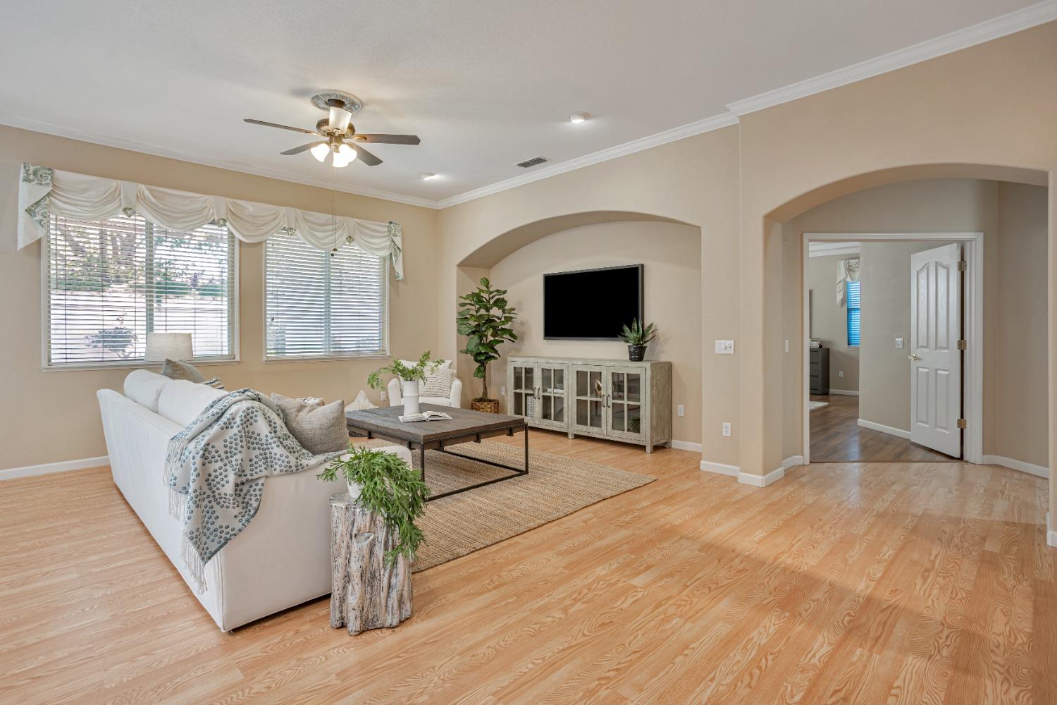 9505 Emerald Cove Lane