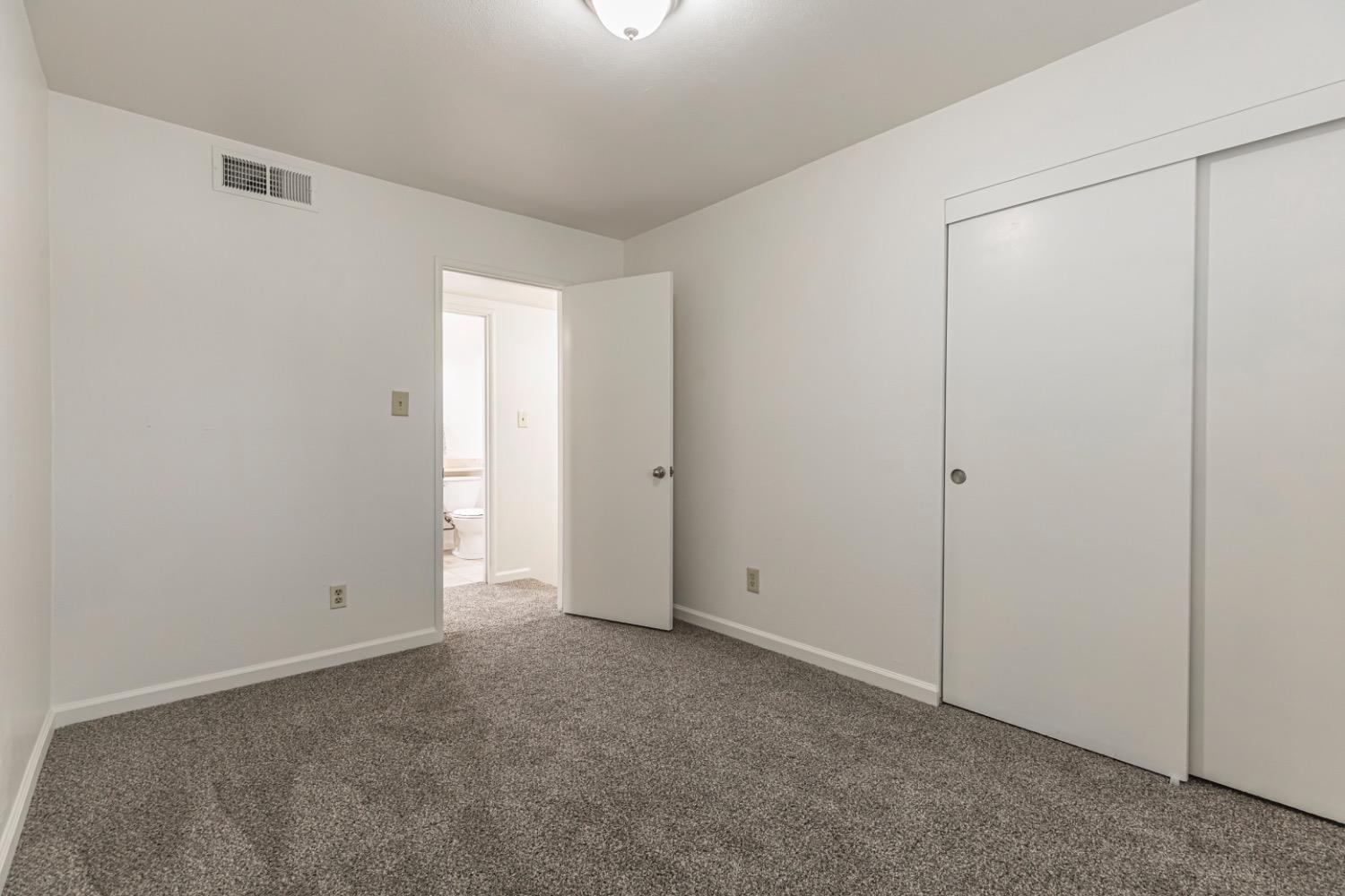 2342 Via Camino Avenue