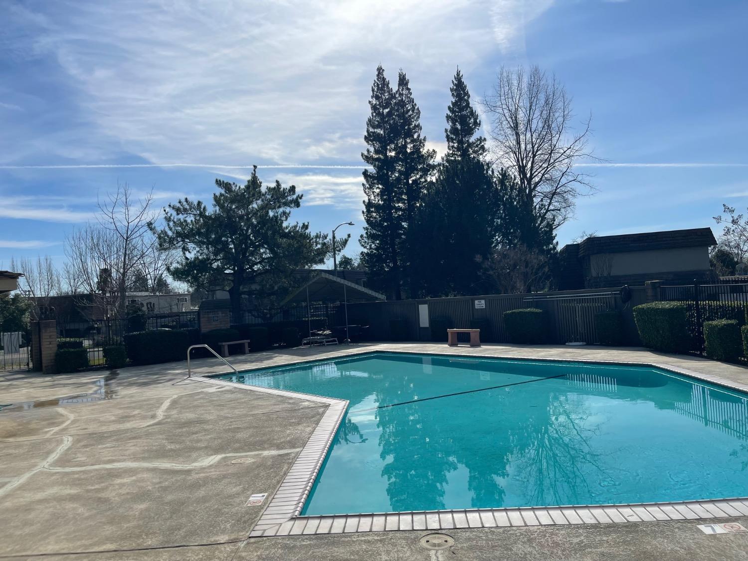 2342 Via Camino Avenue