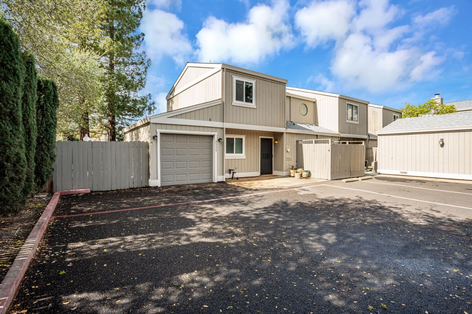 2335 Native Oak Lane