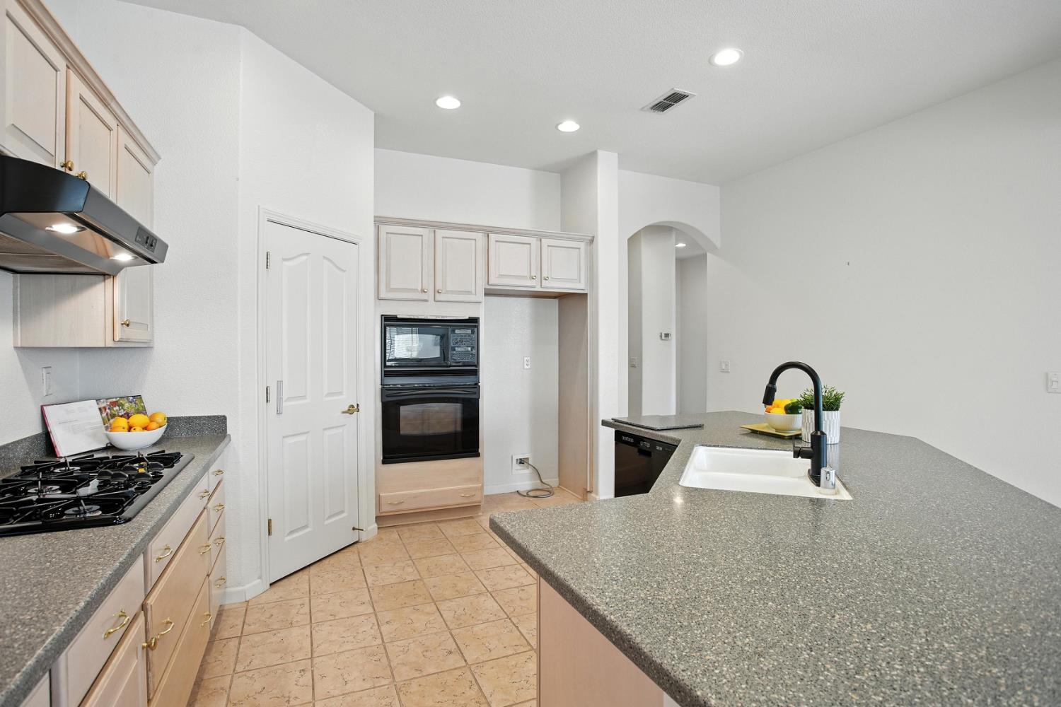 2816 Granite Park Lane