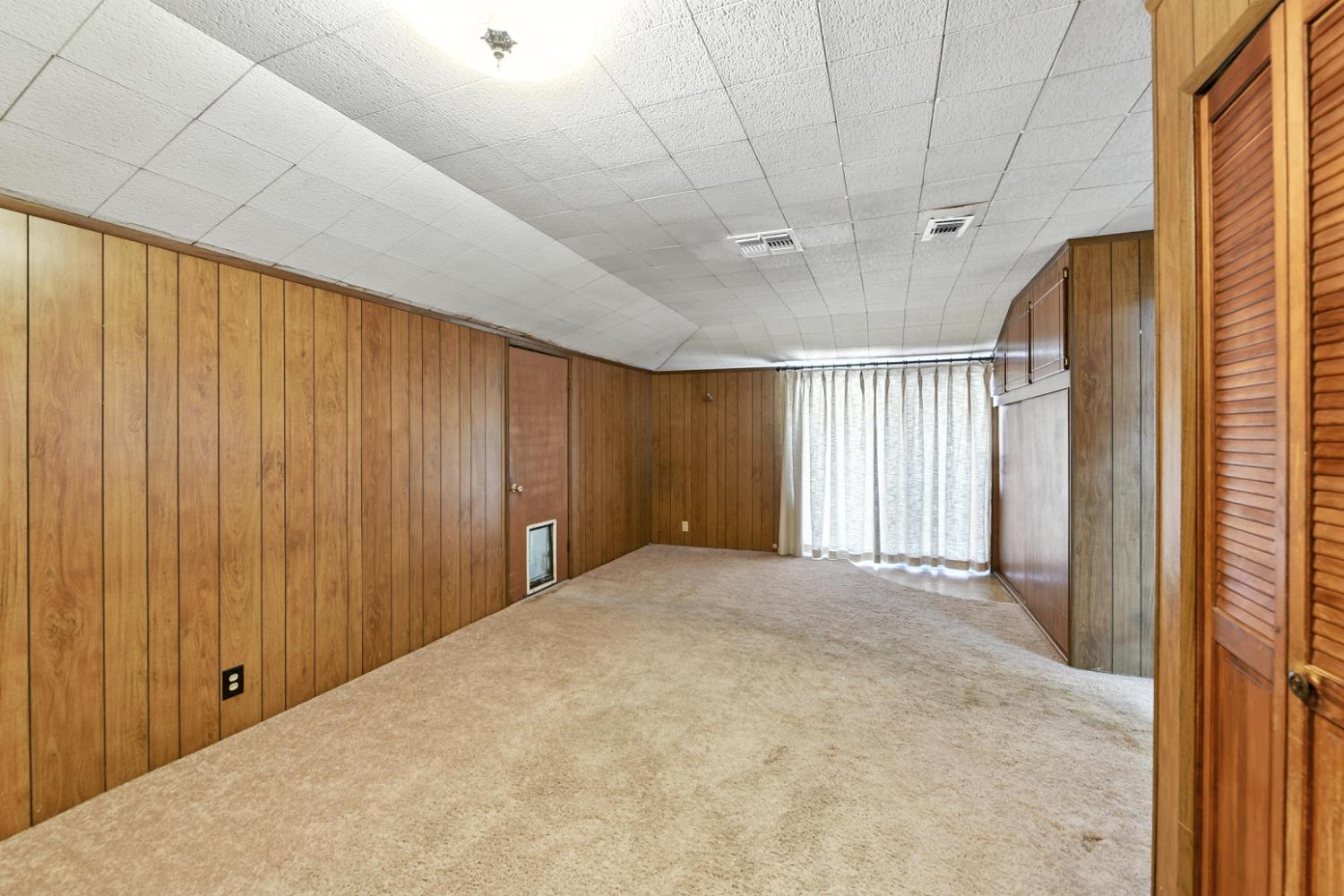 4724 Isabella Avenue