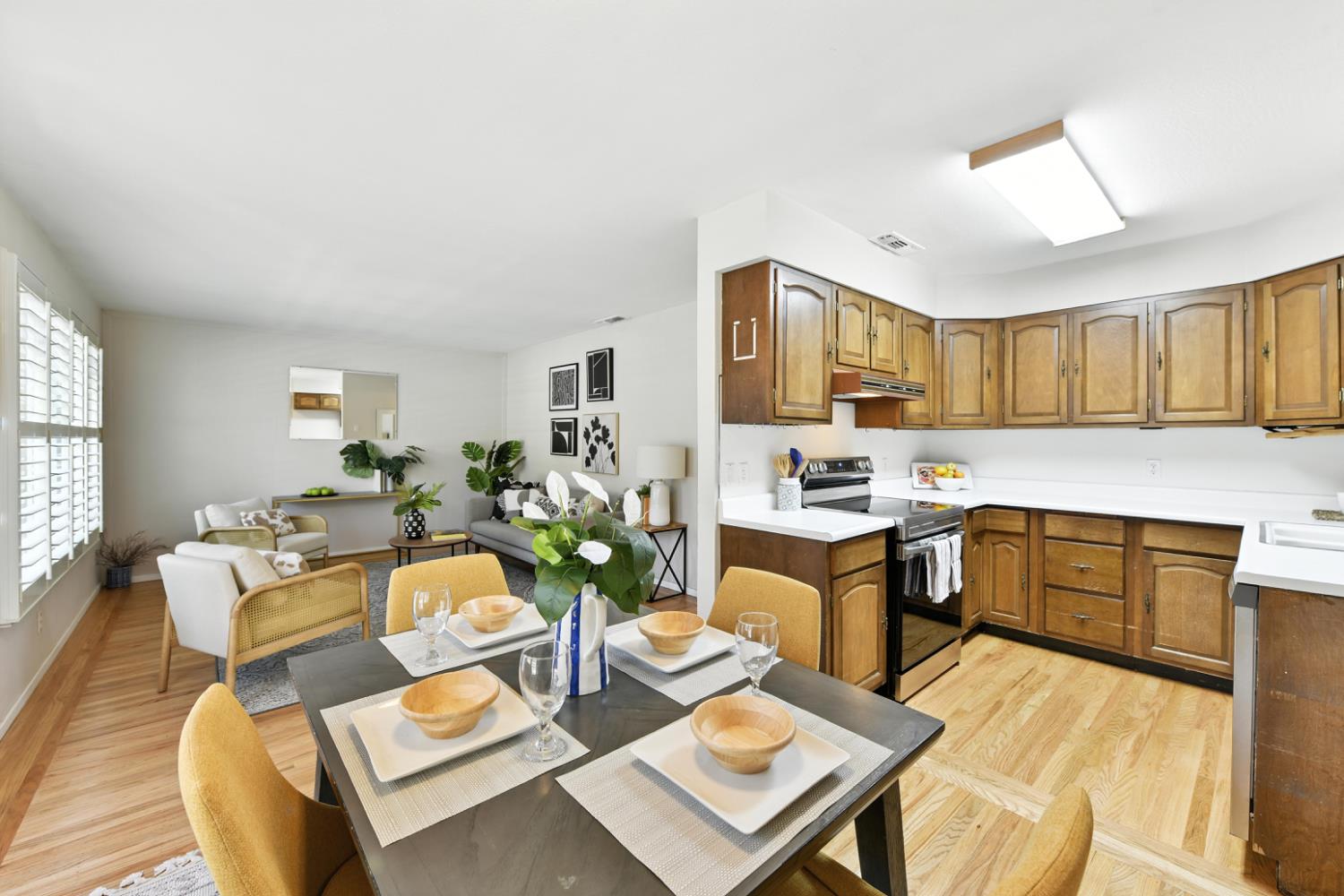 4724 Isabella Avenue