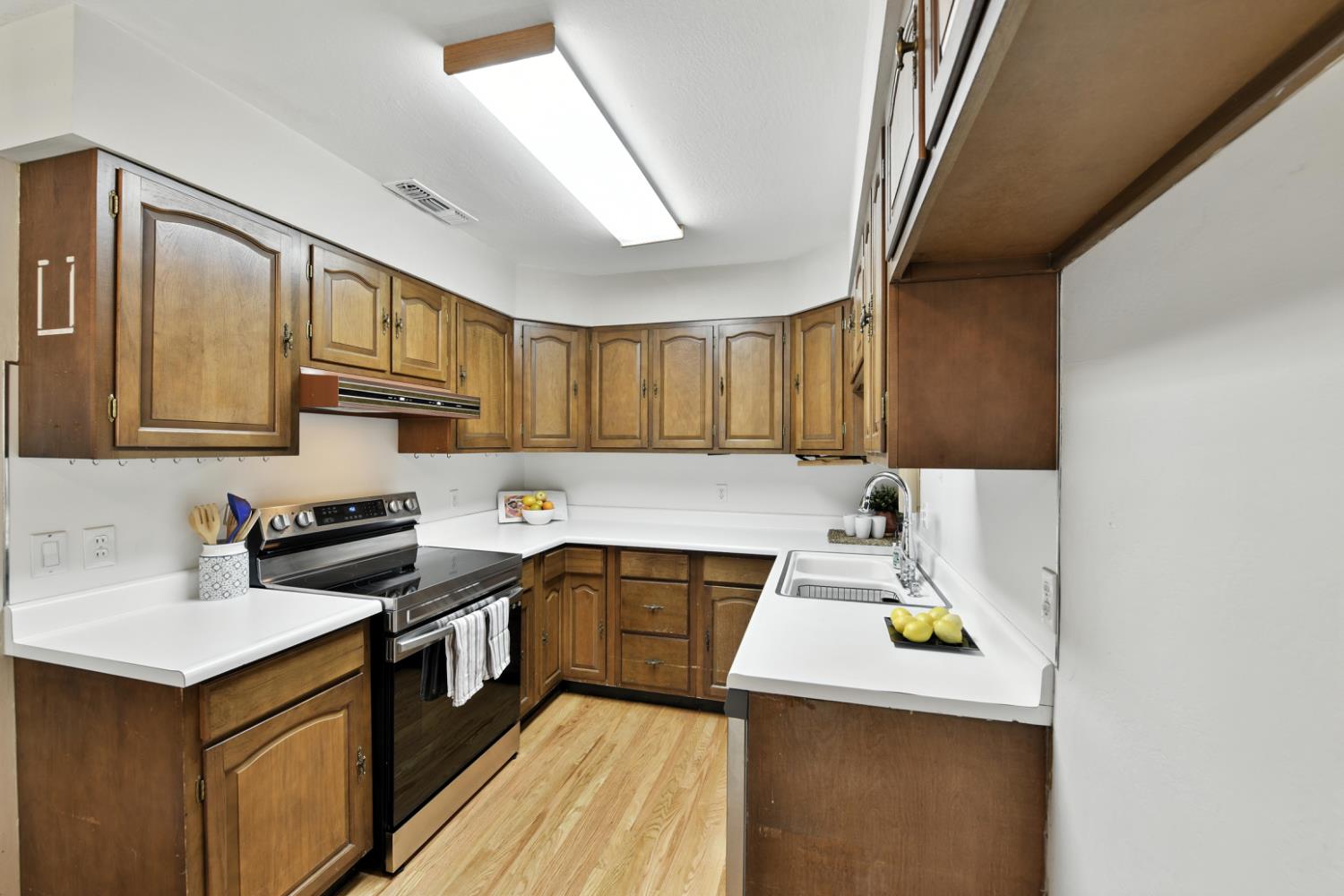 4724 Isabella Avenue