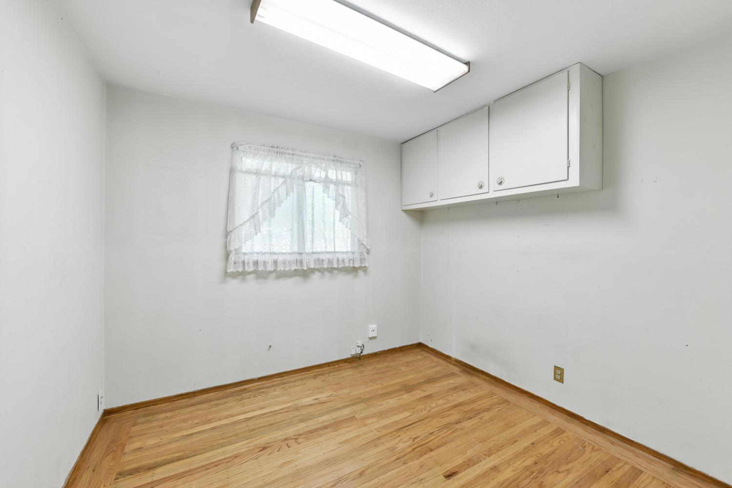 4724 Isabella Avenue