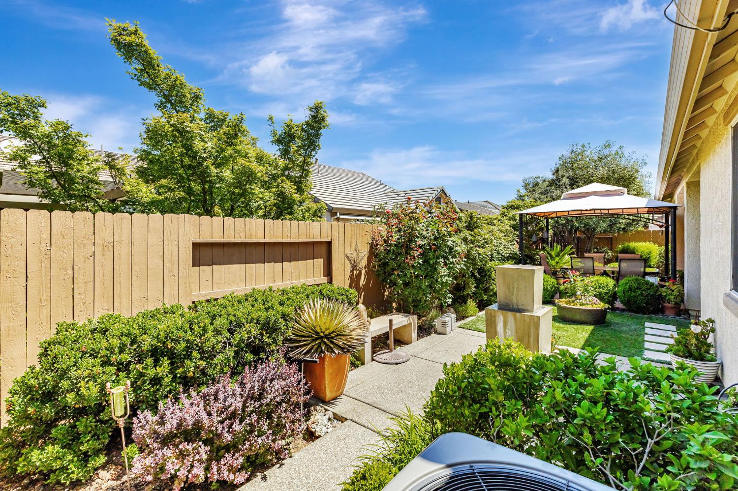 7617 Chatsworth Circle