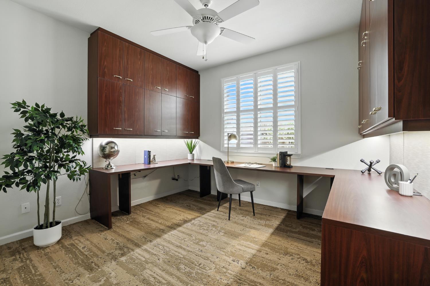 7617 Chatsworth Circle