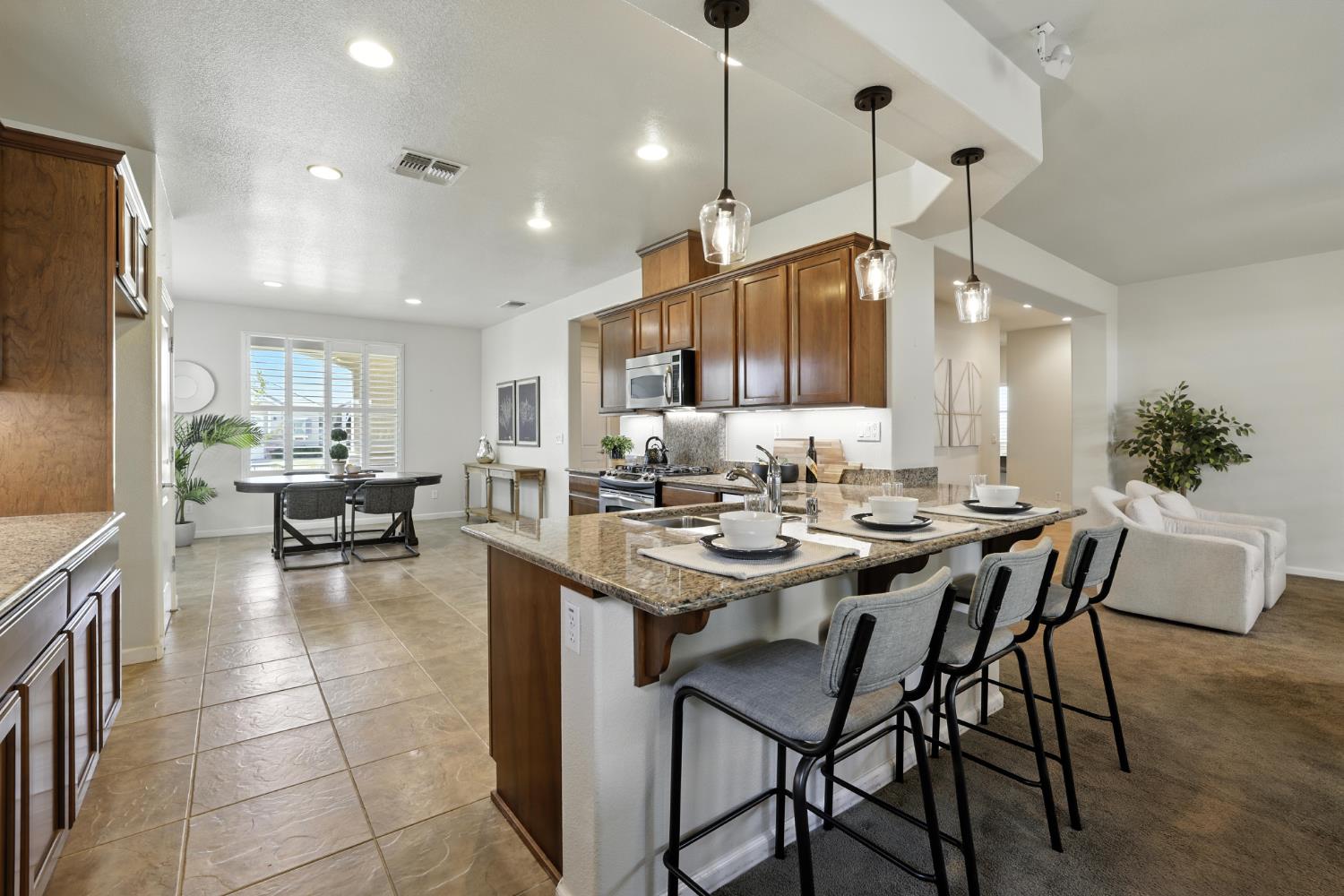 7617 Chatsworth Circle