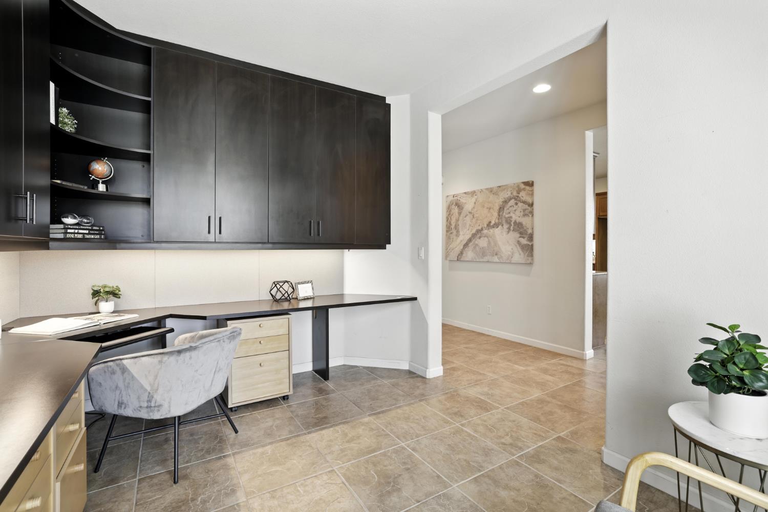 7617 Chatsworth Circle