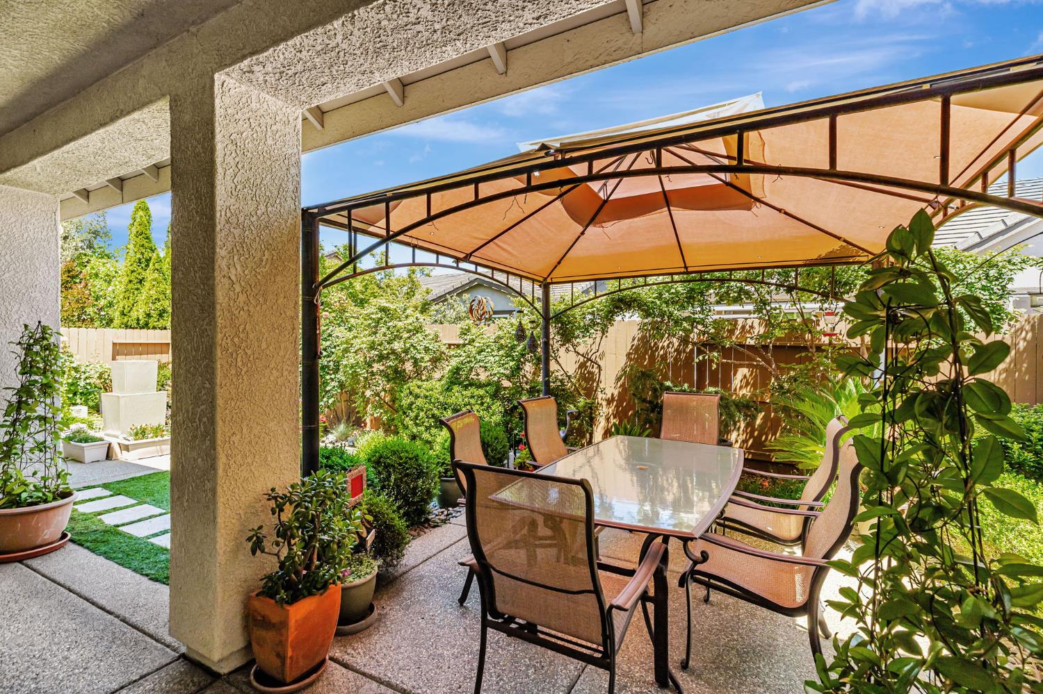 7617 Chatsworth Circle