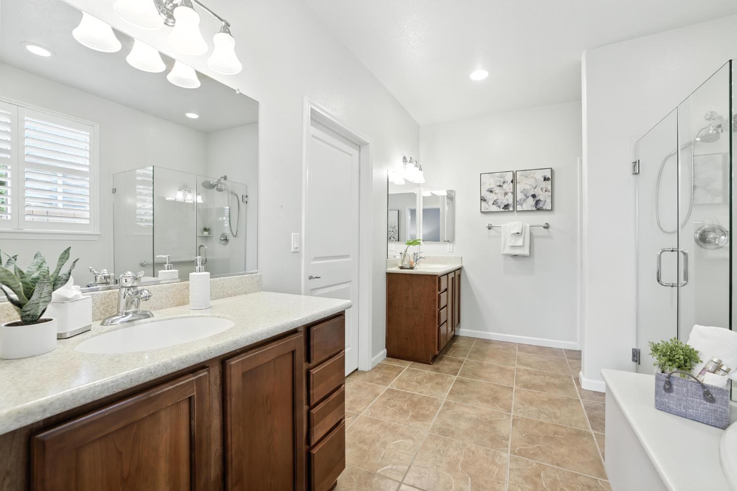 7617 Chatsworth Circle