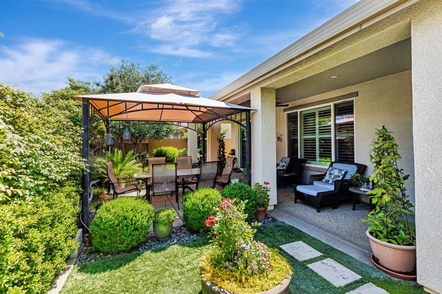 7617 Chatsworth Circle