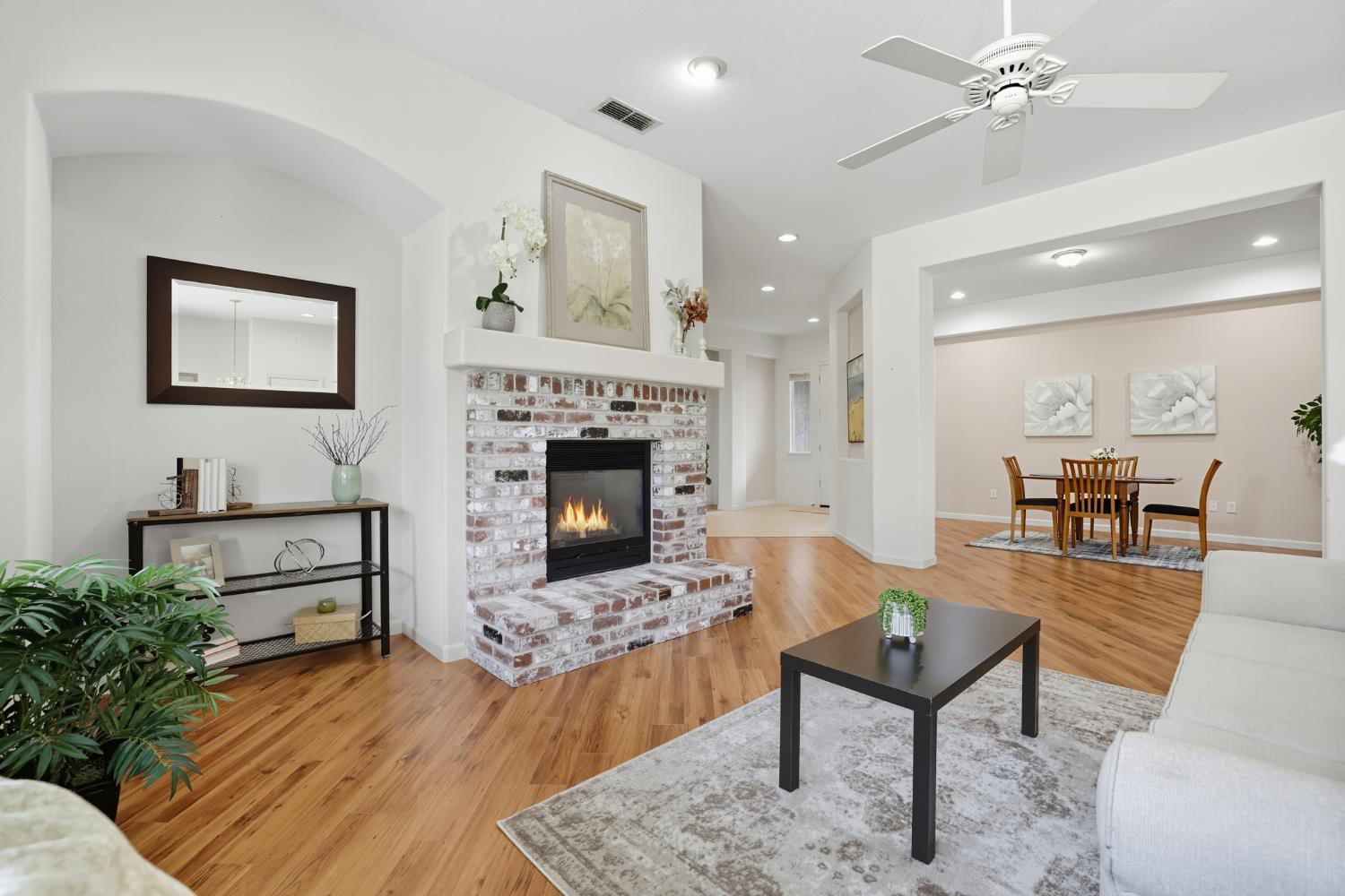 2720 Robinson Creek Lane