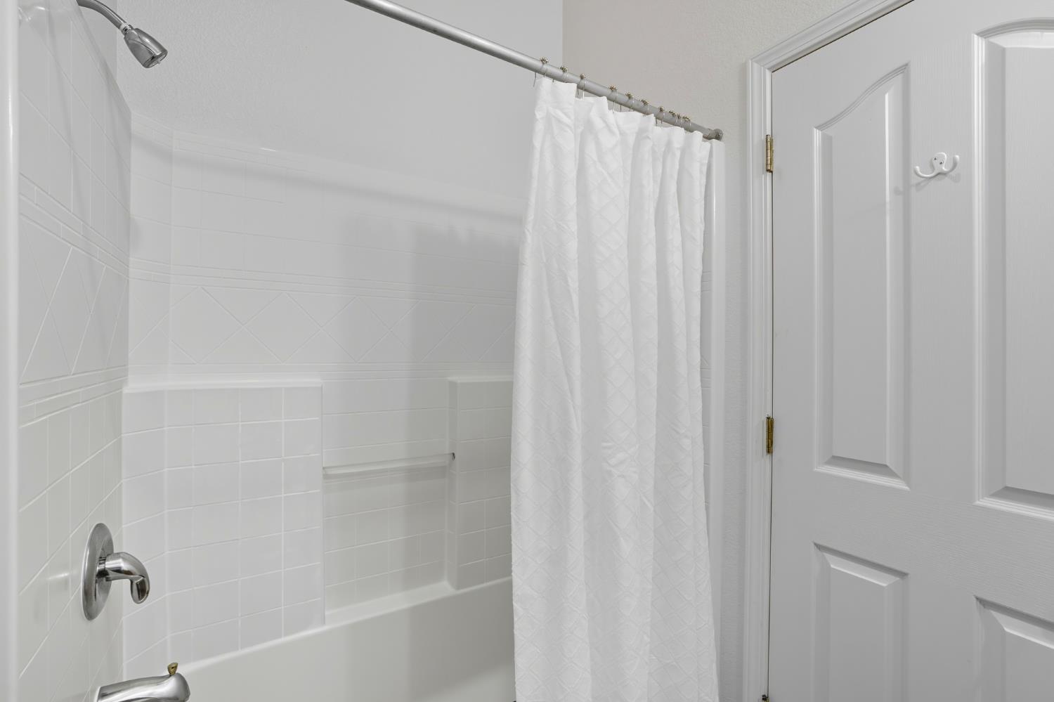 2720 Robinson Creek Lane