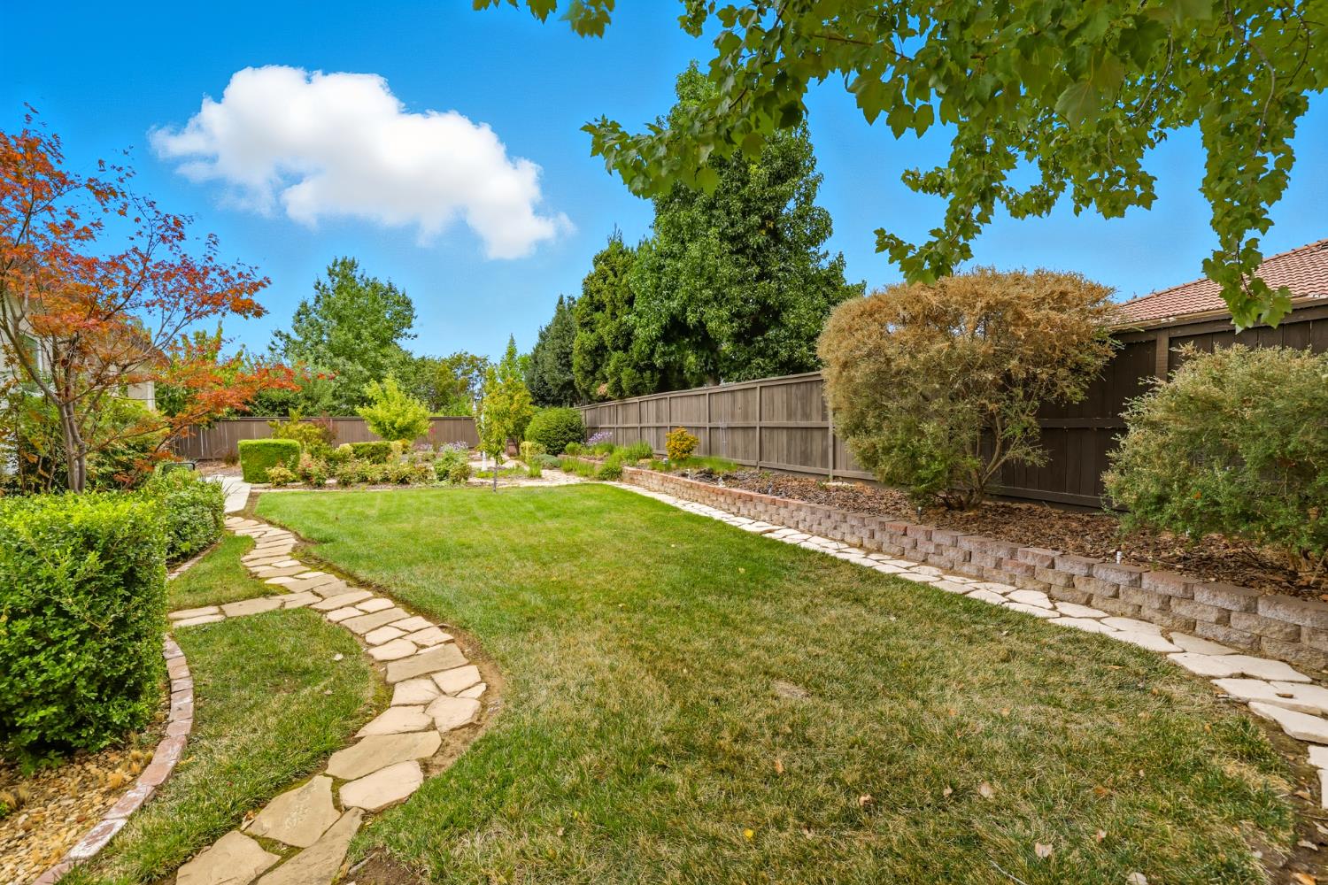 2720 Robinson Creek Lane