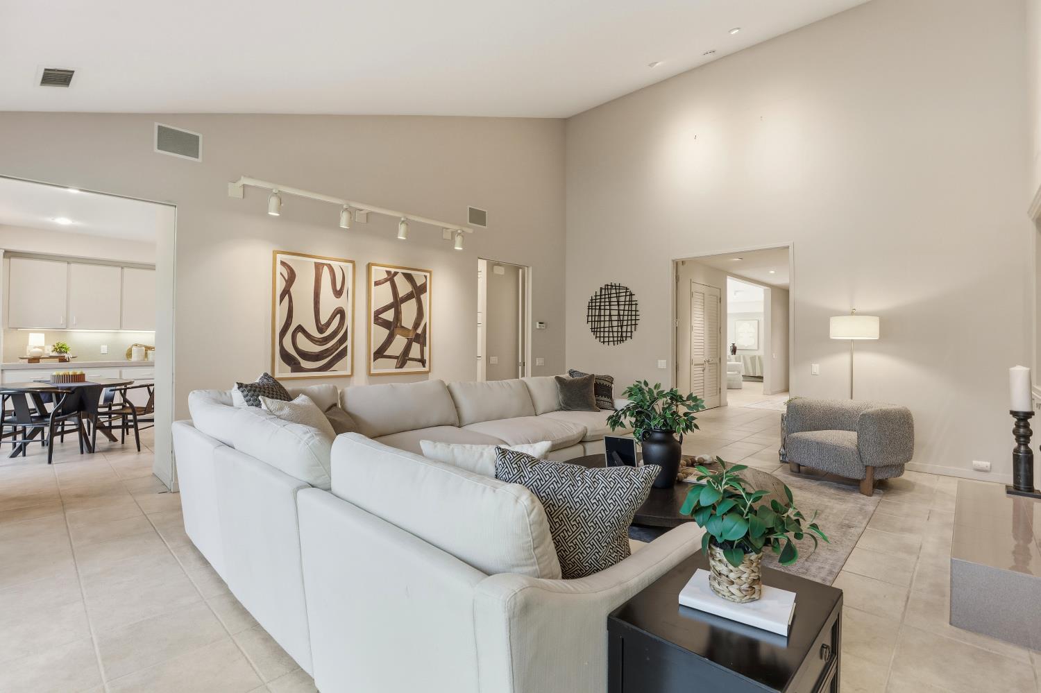 1957 Empire Oaks Court