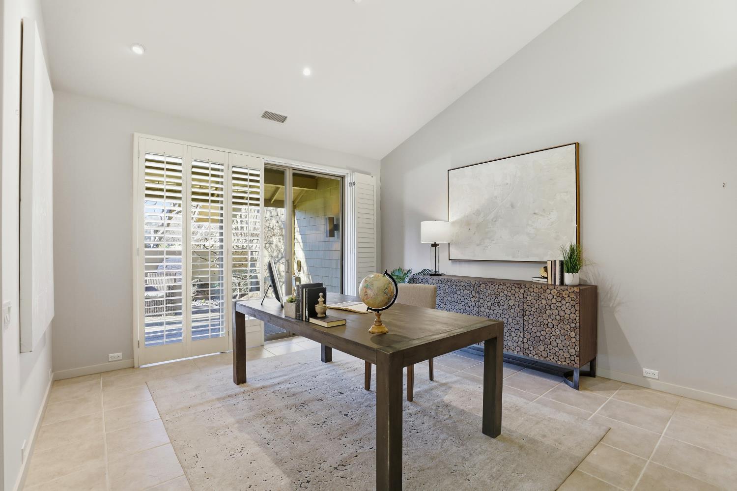 1957 Empire Oaks Court