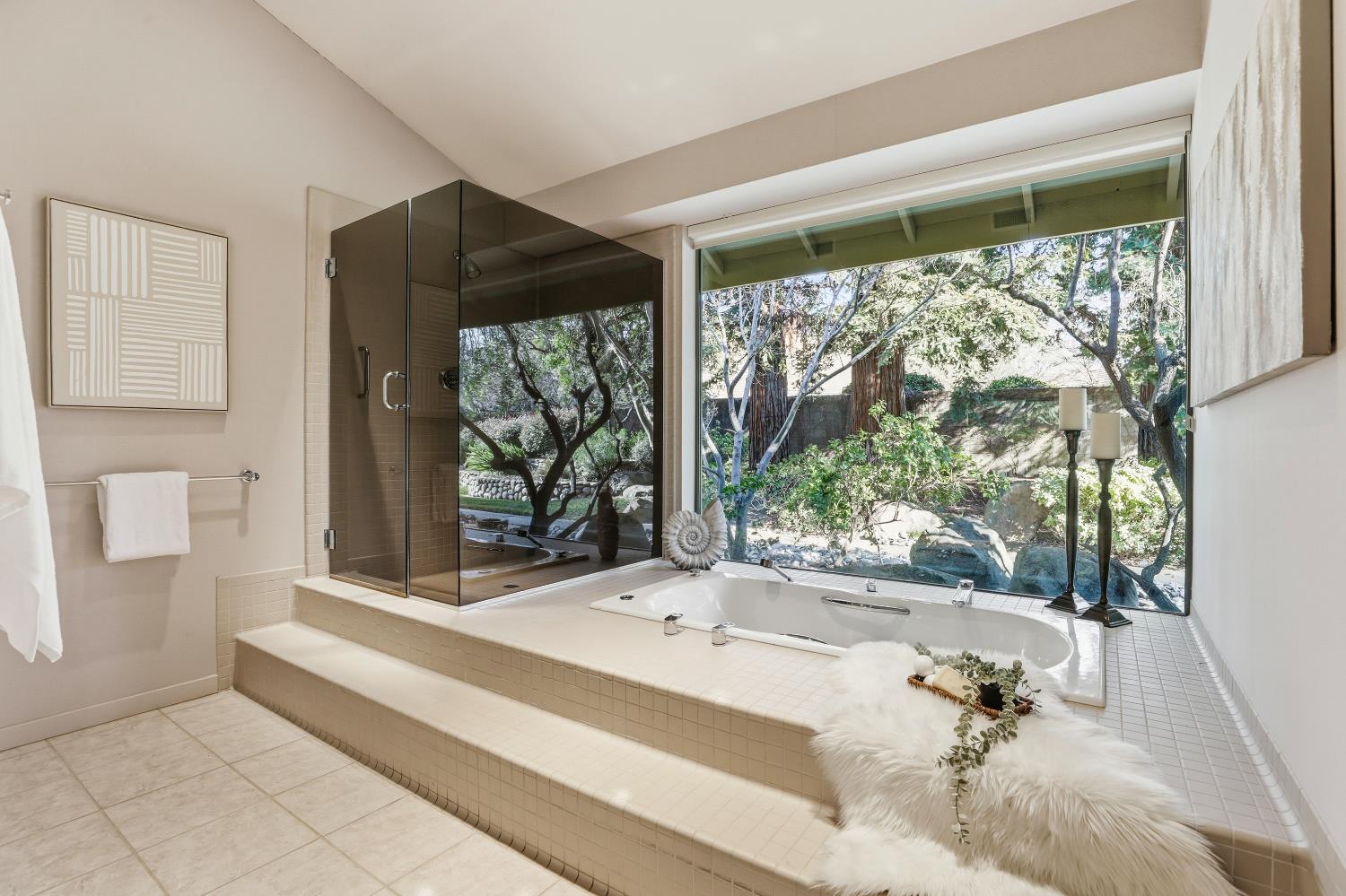 1957 Empire Oaks Court