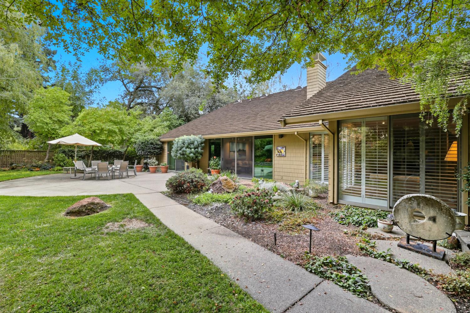 1957 Empire Oaks Court