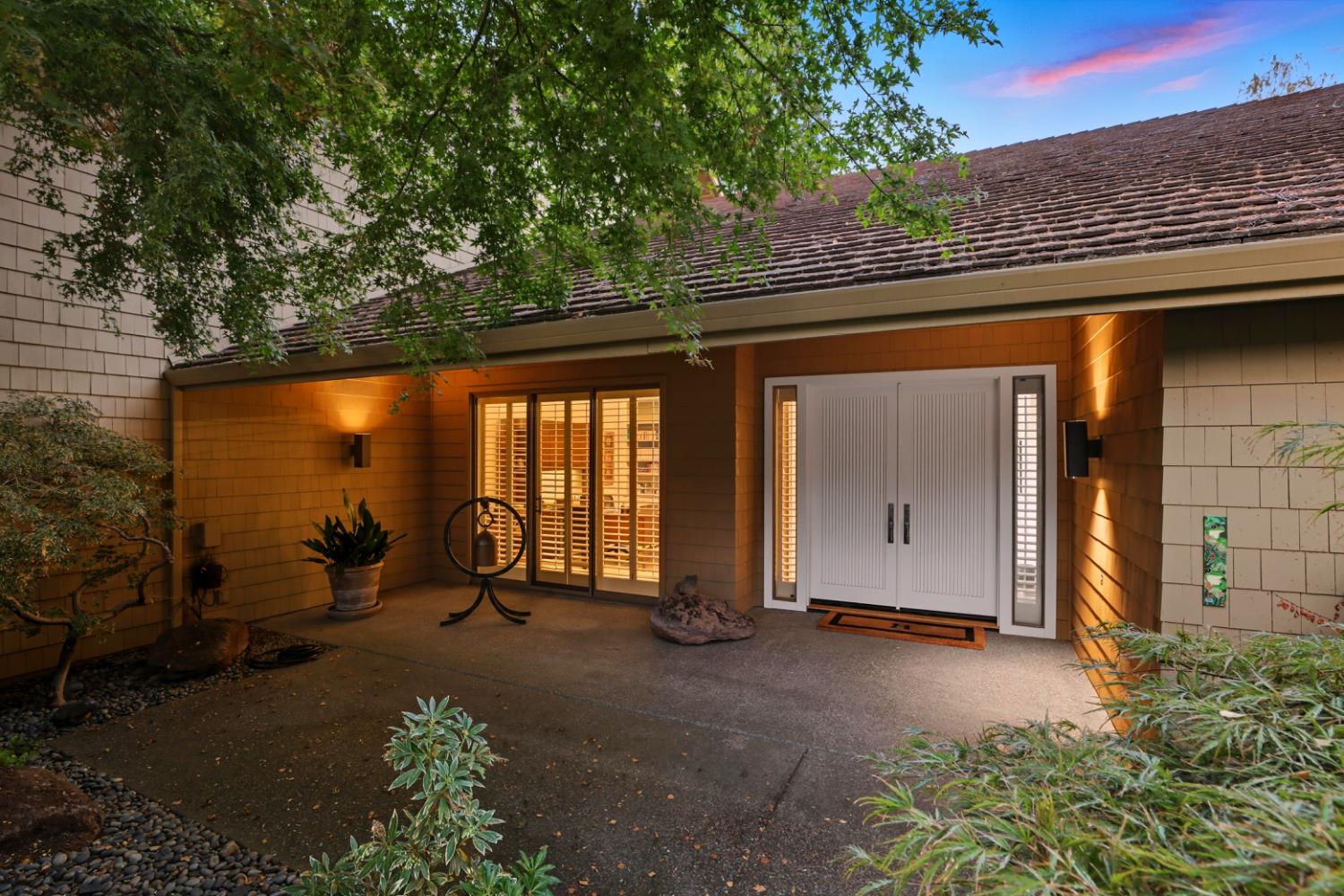 1957 Empire Oaks Court