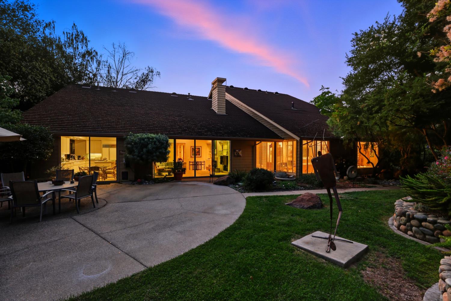 1957 Empire Oaks Court