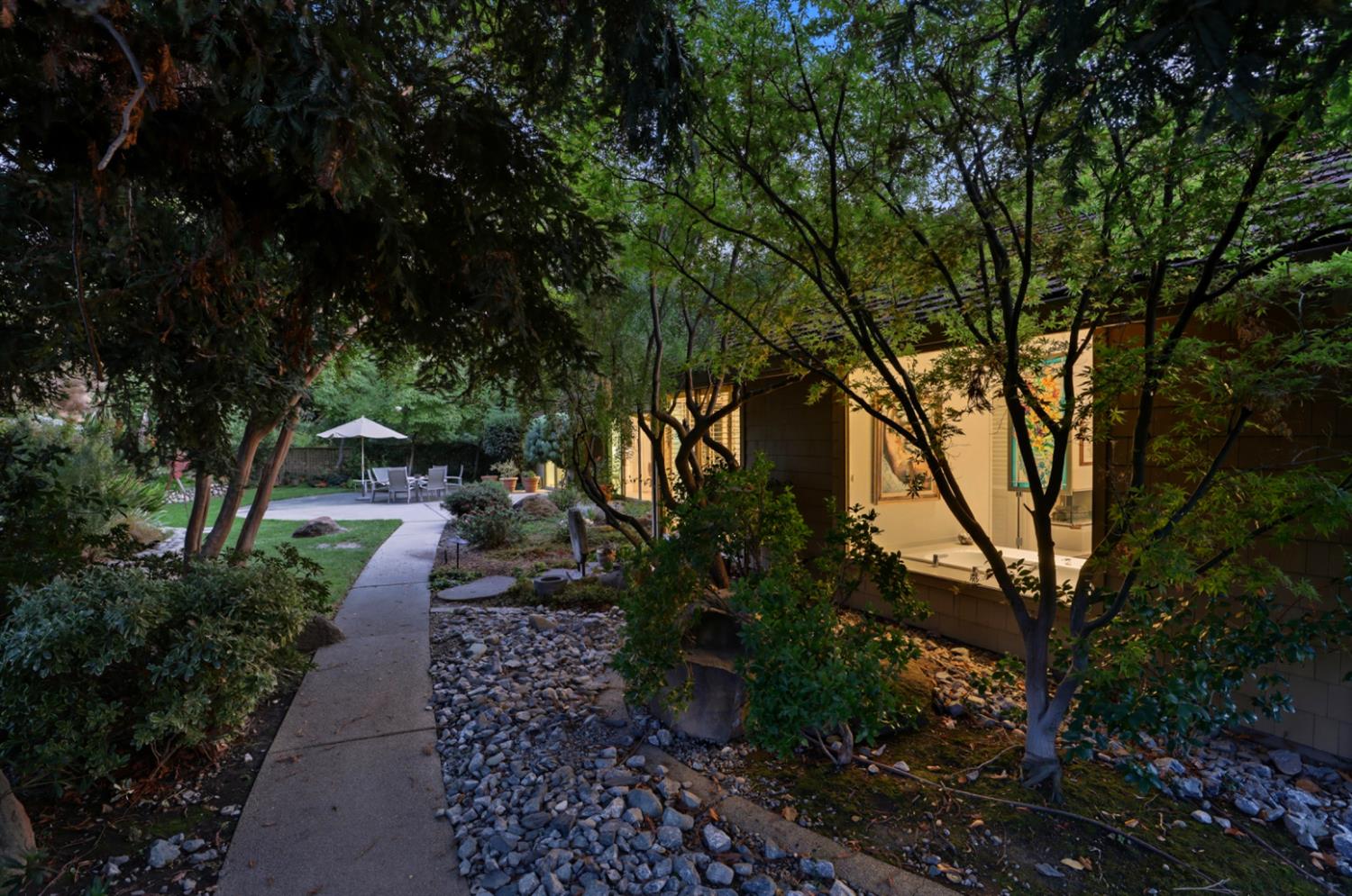 1957 Empire Oaks Court