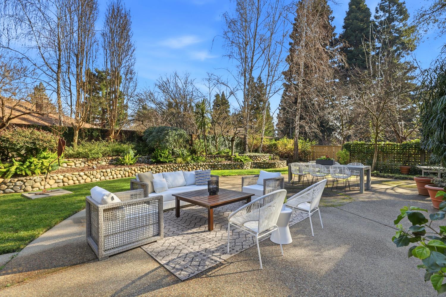 1957 Empire Oaks Court