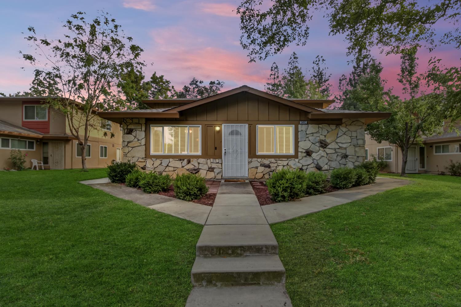 5097 Connecticut Drive 1