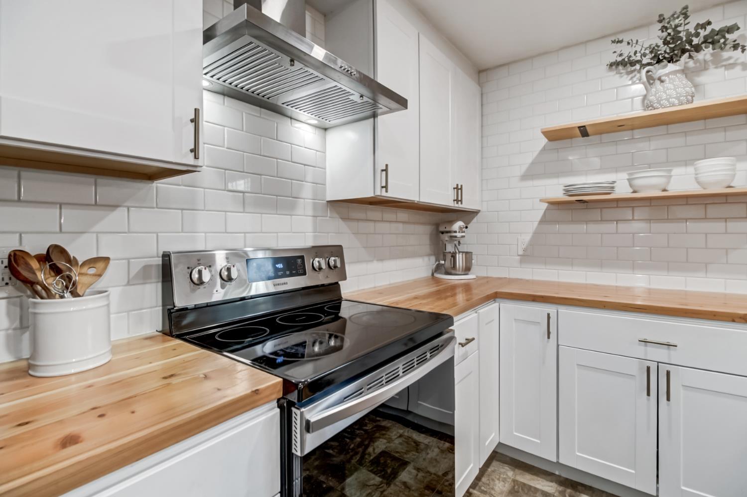 5097 Connecticut Drive 1